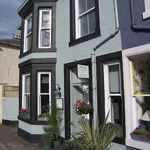 Bythesea Guest House
